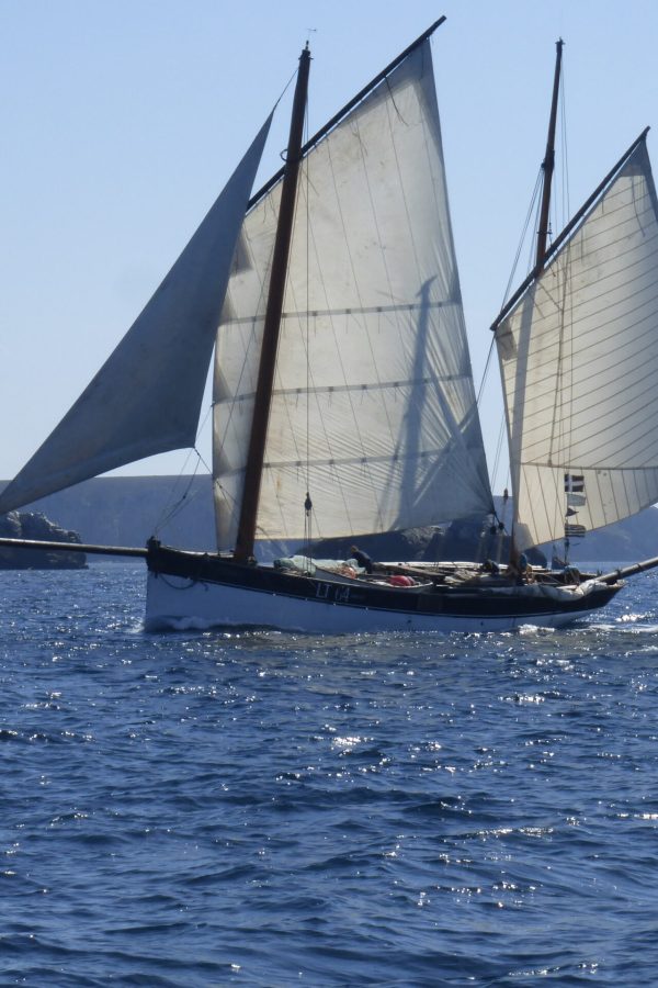 vieux grément en mer